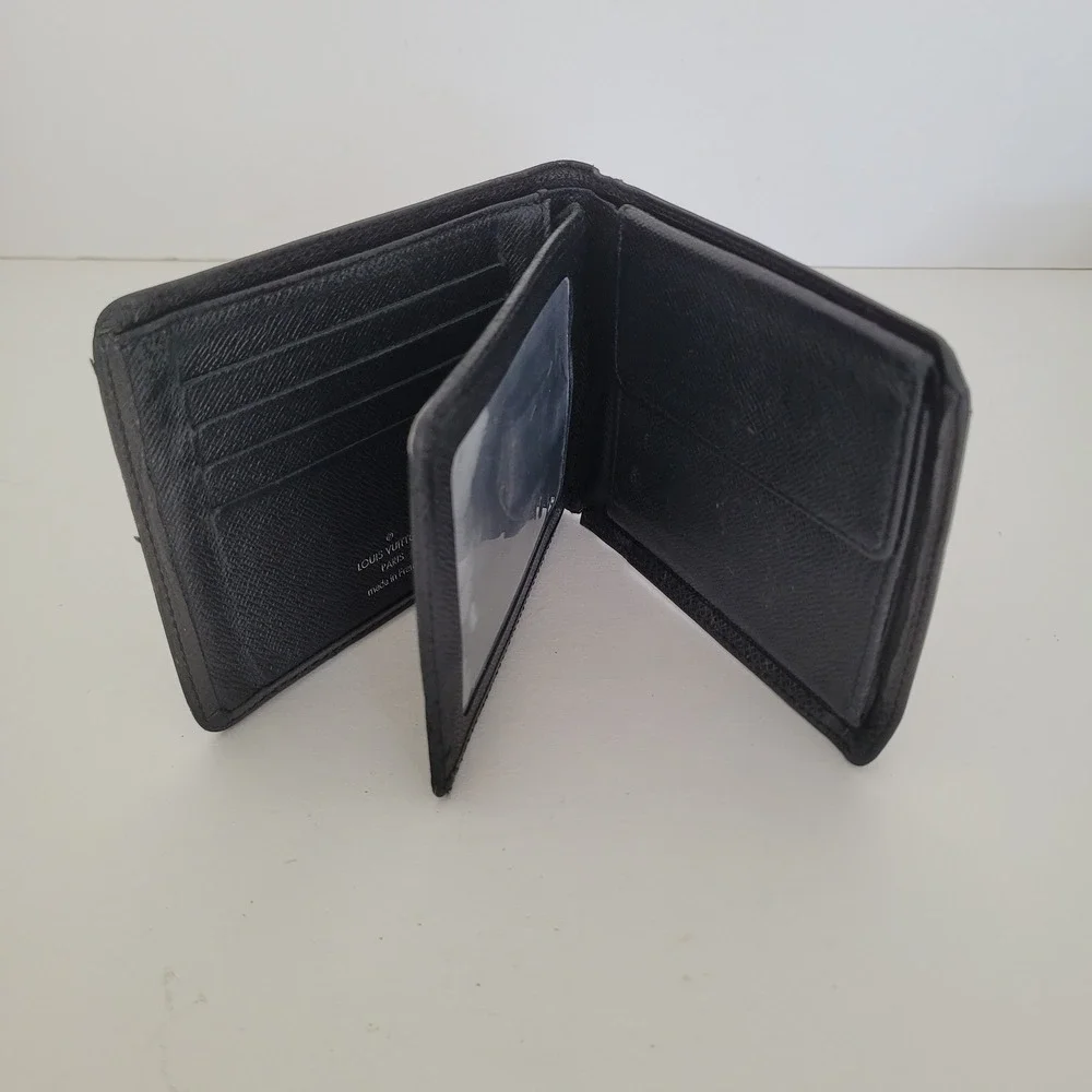 Louis Vuitton Taiga Leather Bifold Wallet Black Ardoise SP0046 Made in France